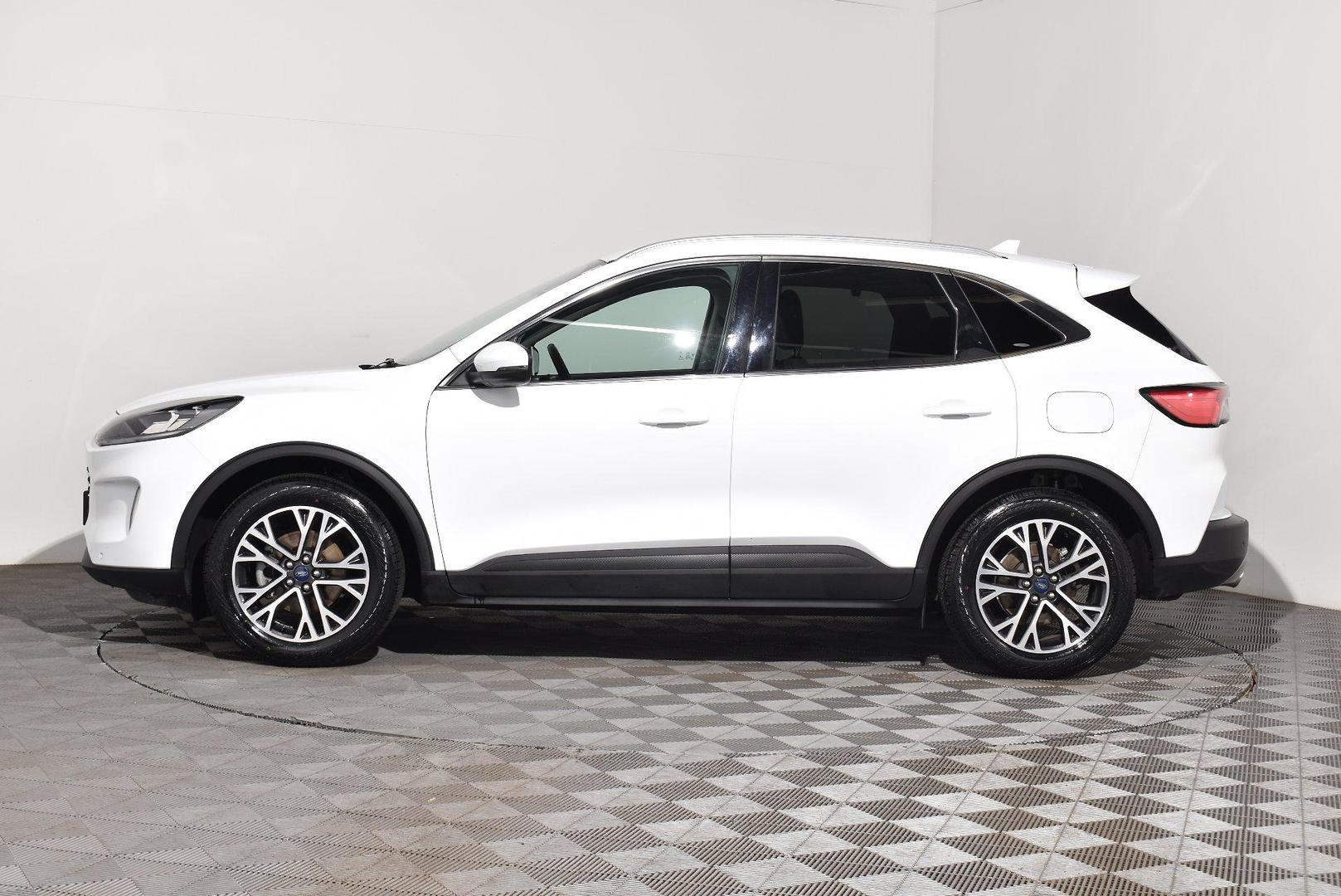 2020 Ford Escape — photo 11