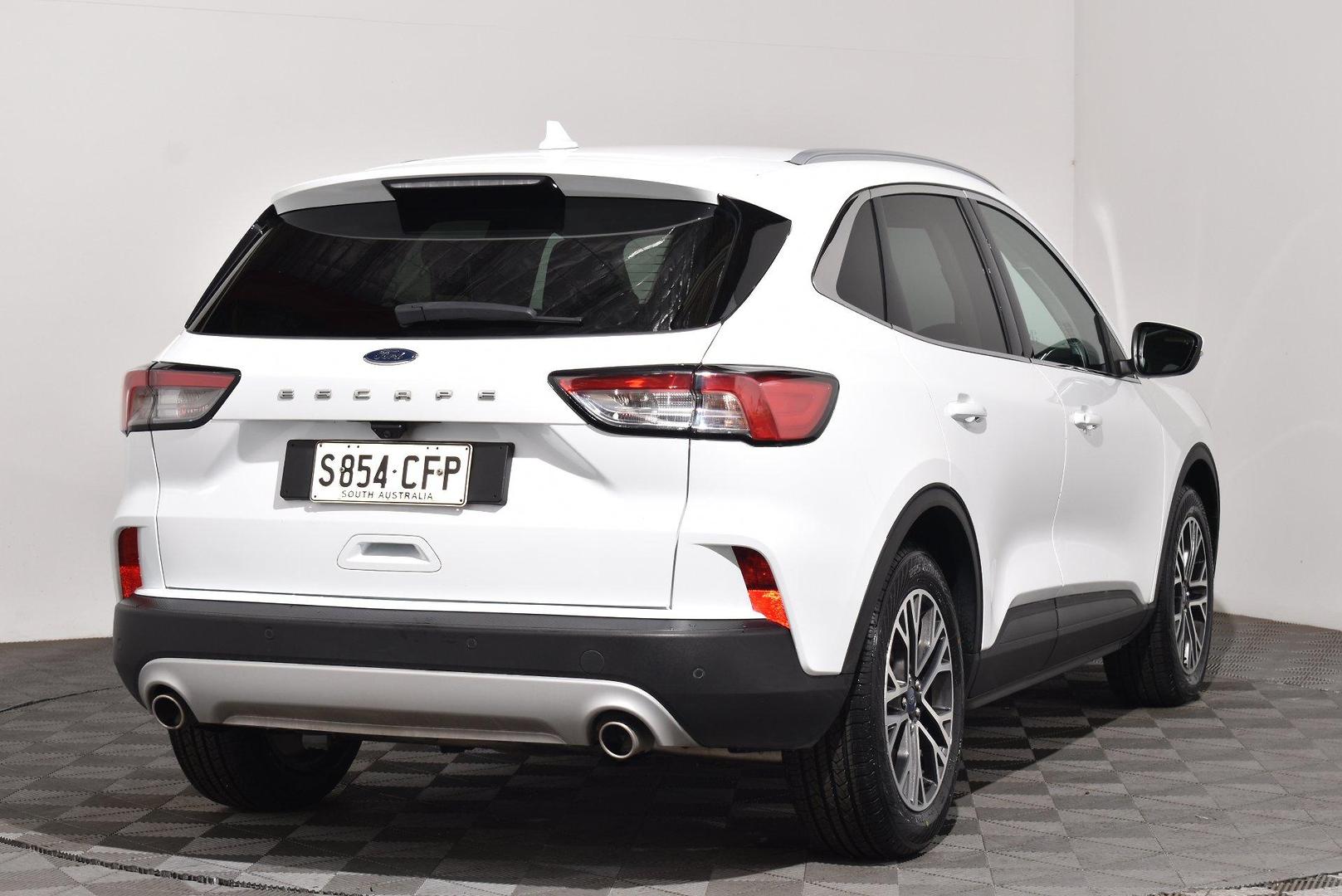 2020 Ford Escape — photo 14