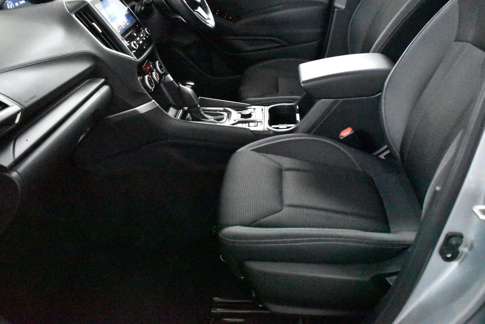 2022 Subaru Forester 25iL — photo 7
