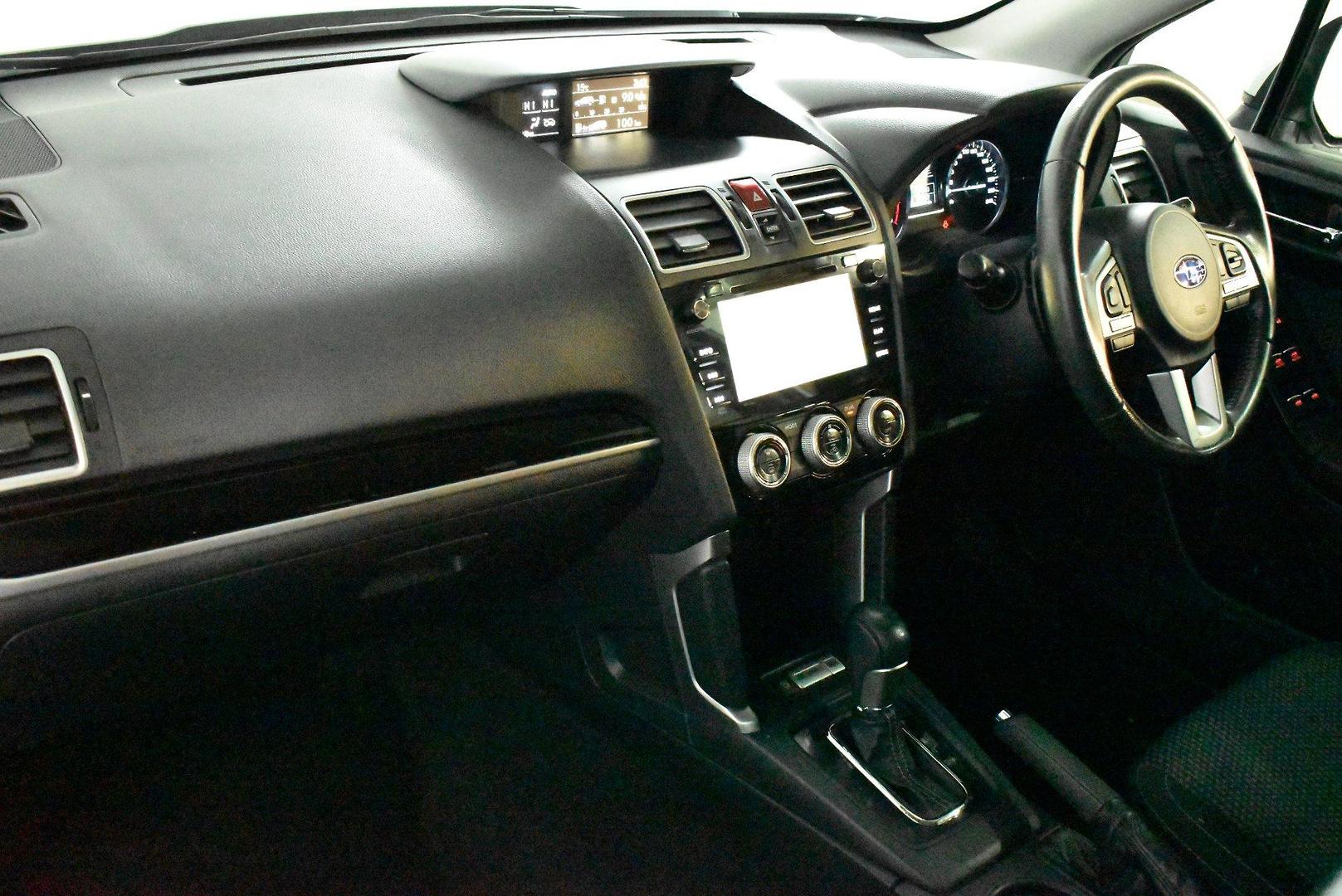 2016 Subaru Forester 25iL Special Edition — photo 6