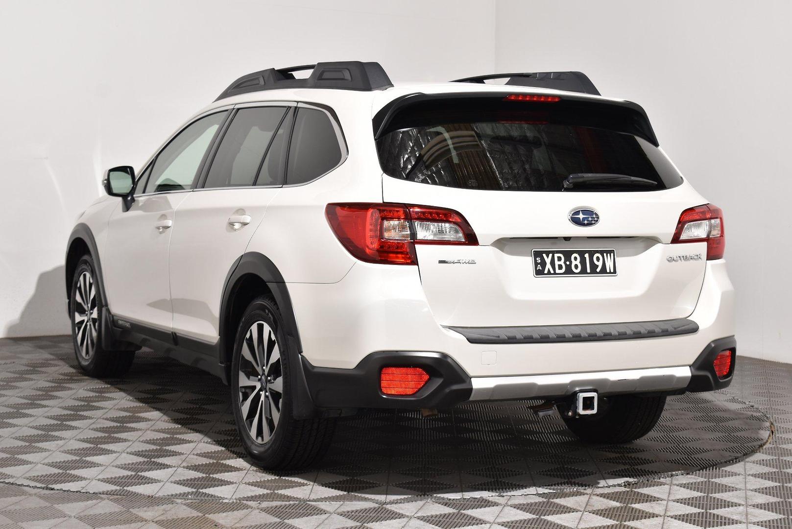 2016 Subaru Outback 25i Premium — photo 2