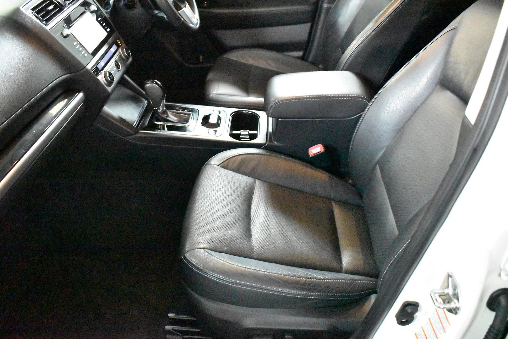 2016 Subaru Outback 25i Premium — photo 7