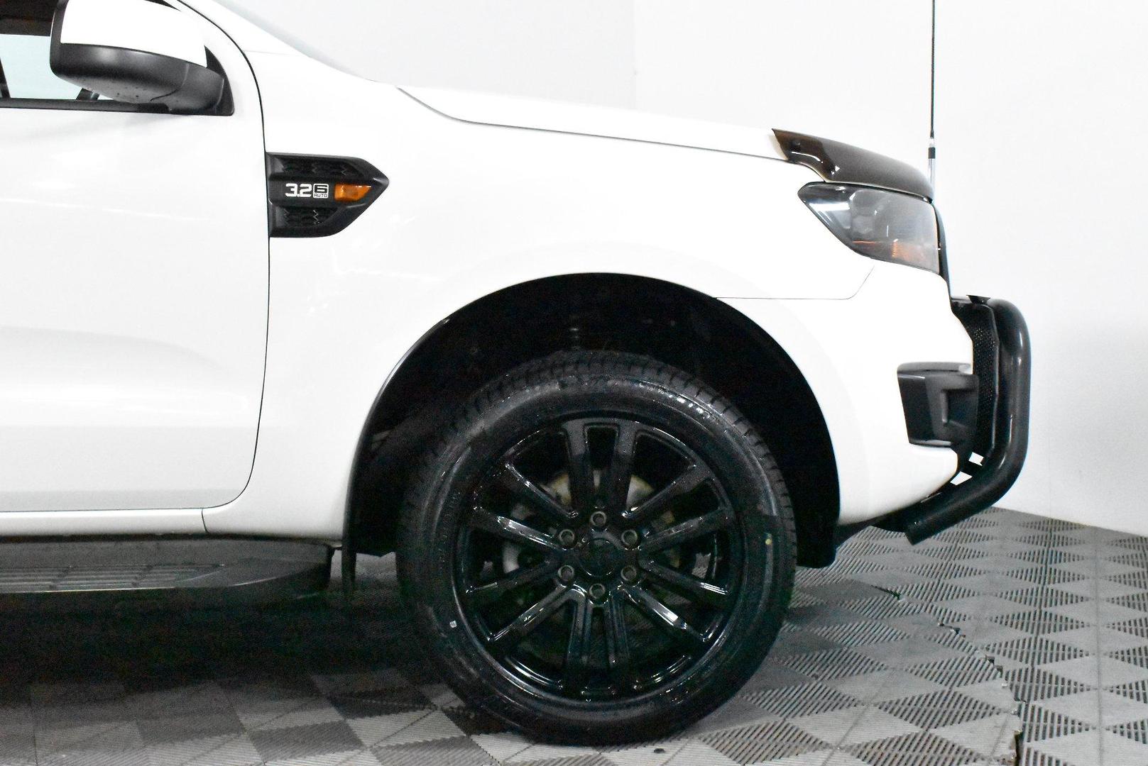 2017 Ford Everest Ambiente — photo 18