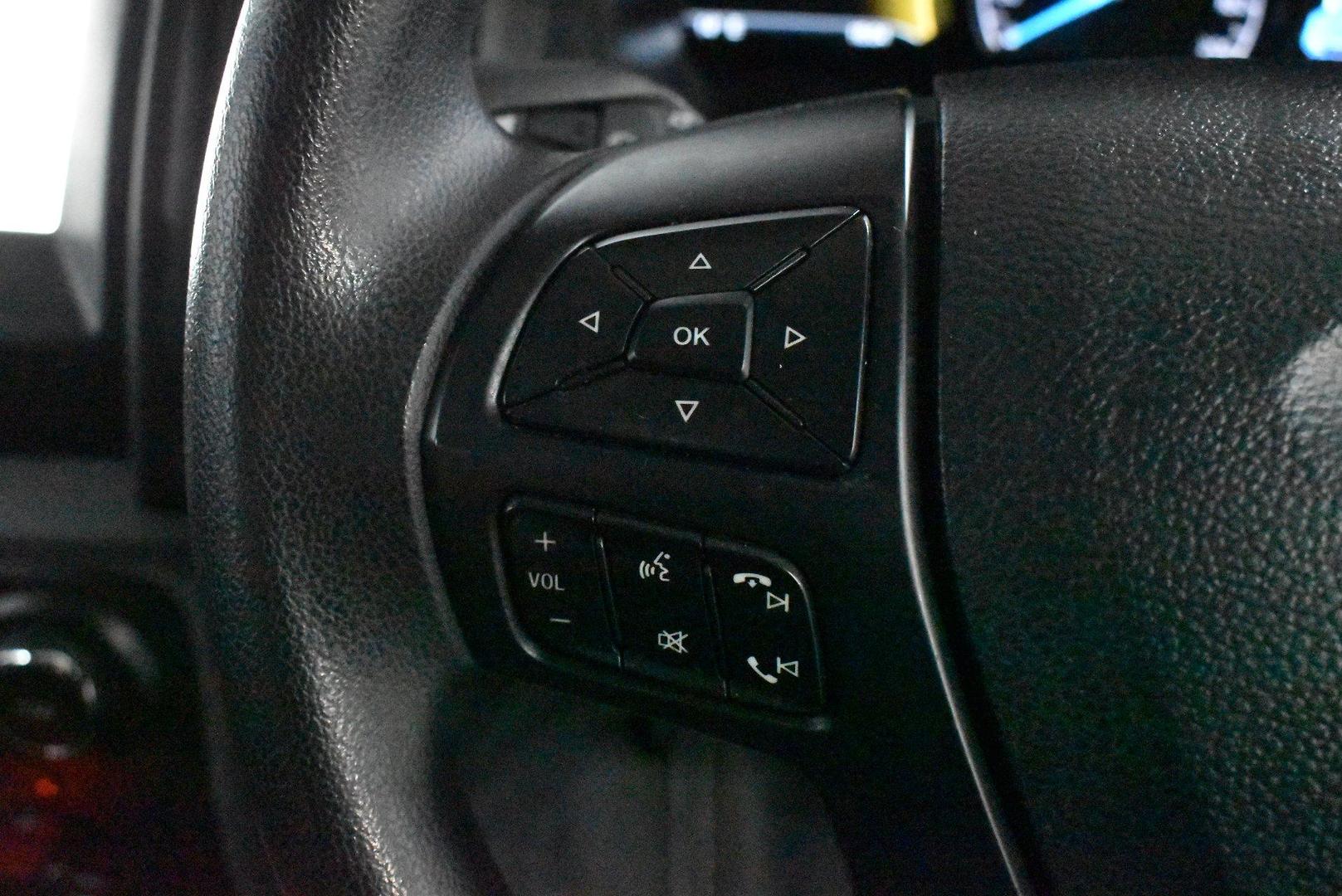 2017 Ford Everest Ambiente — photo 21