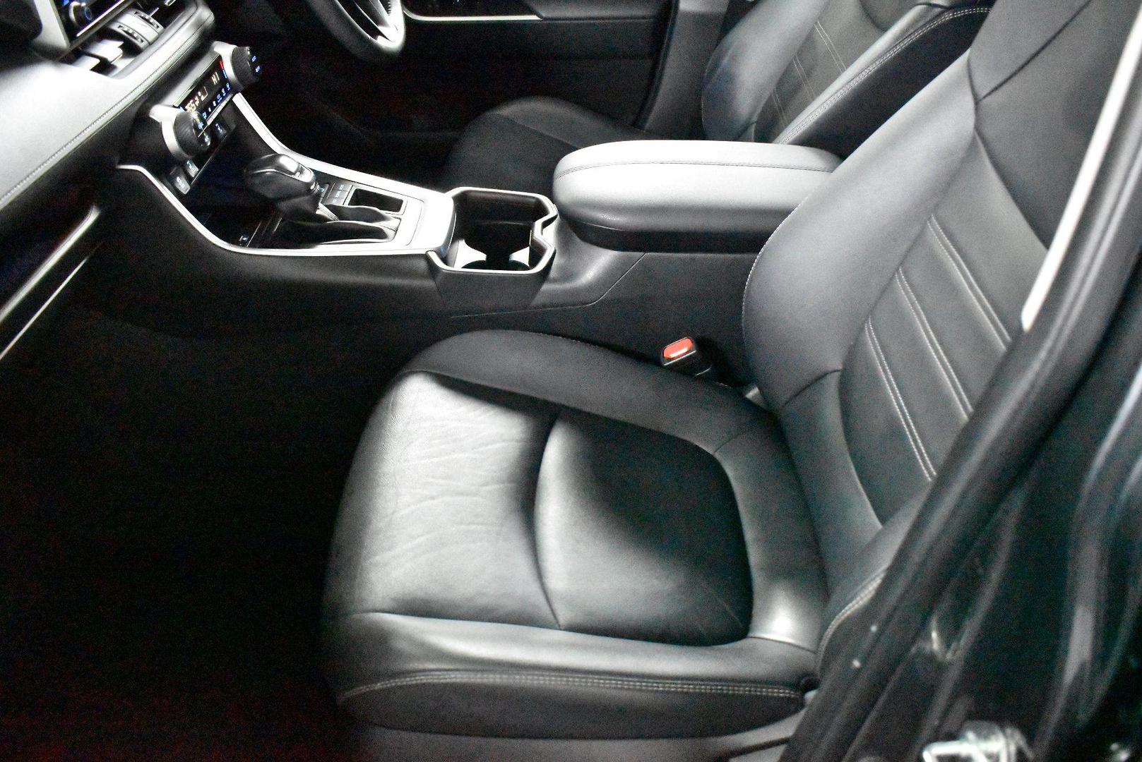 2021 Toyota RAV4 Cruiser — photo 8