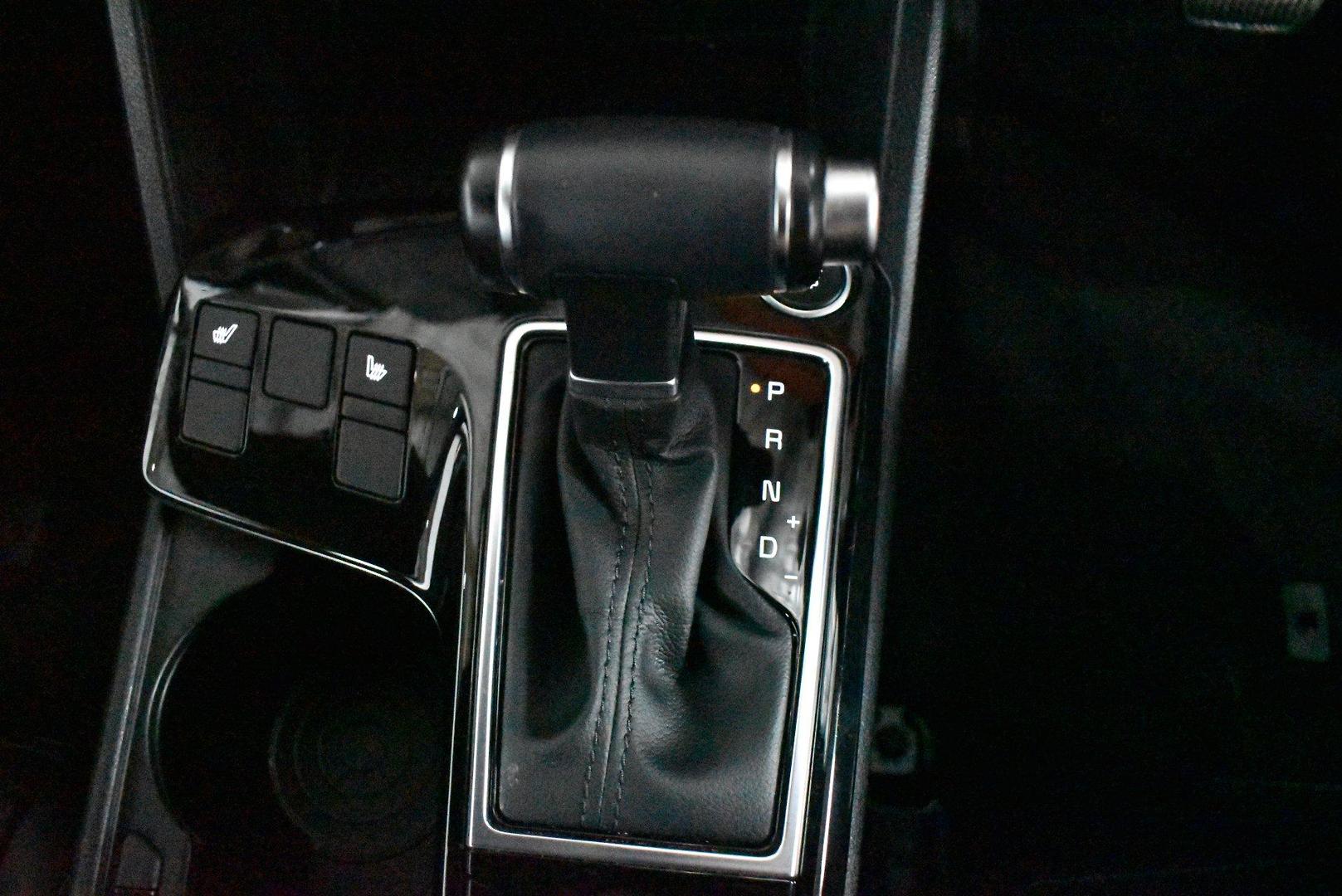 2022 Kia Sportage SX — photo 19