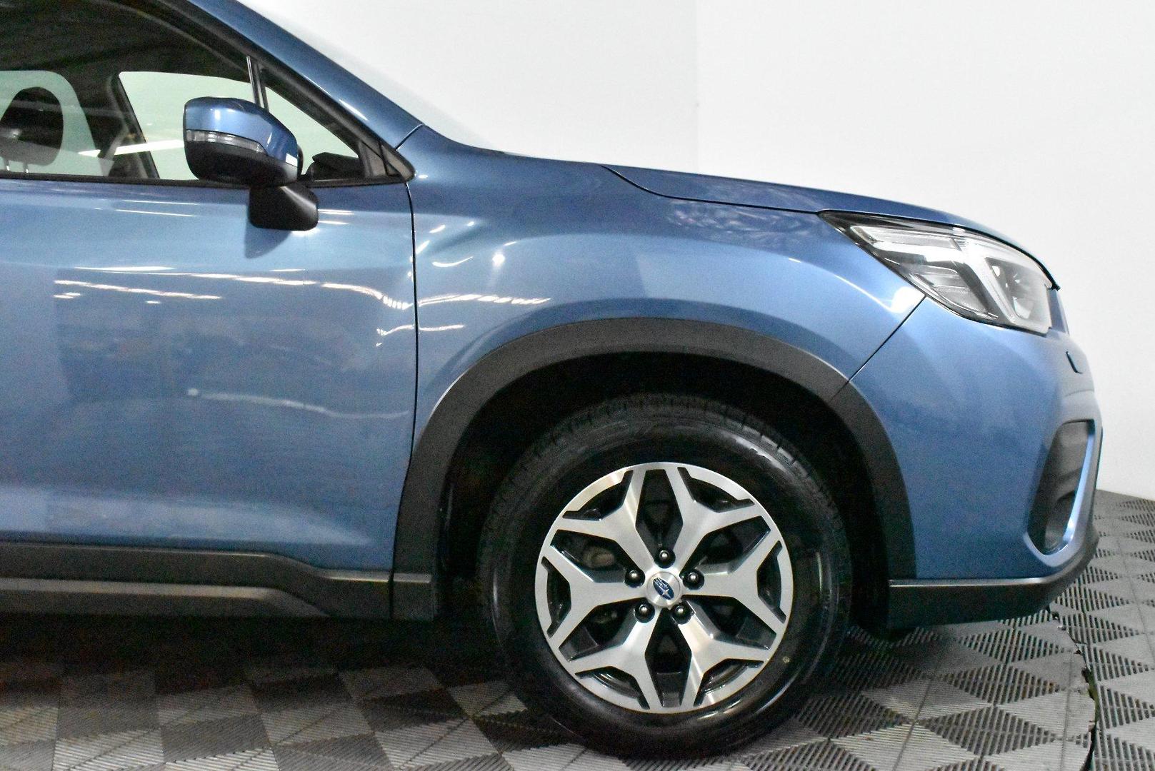 2021 Subaru Forester 25i — photo 18