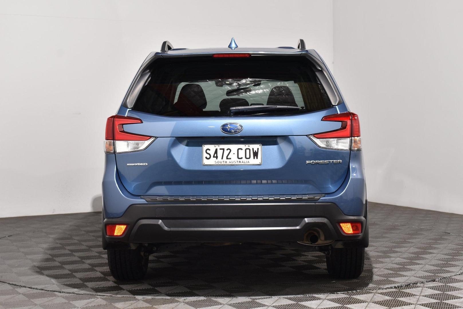 2021 Subaru Forester 25i — photo 4
