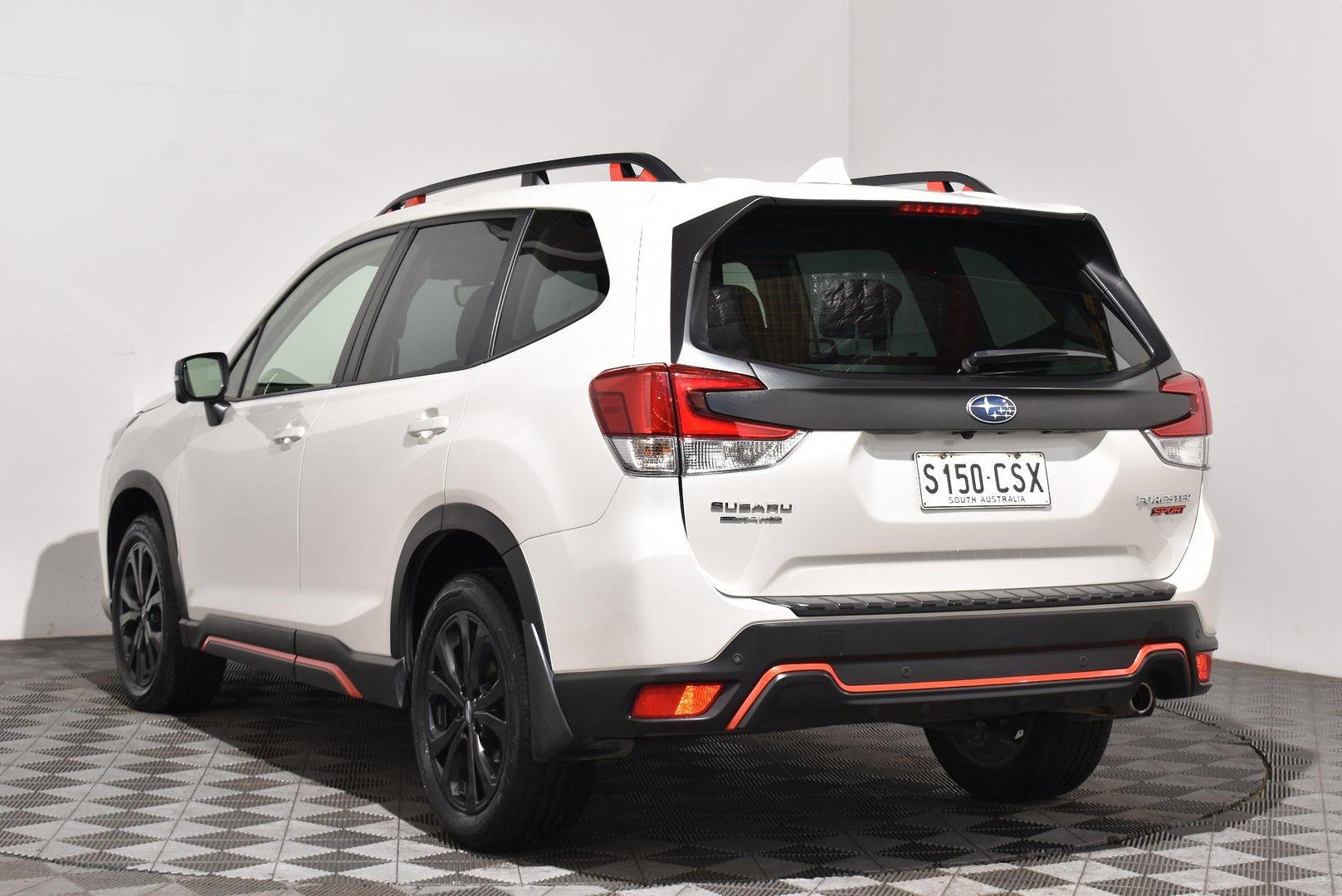 2022 Subaru Forester 25i Sport — photo 13