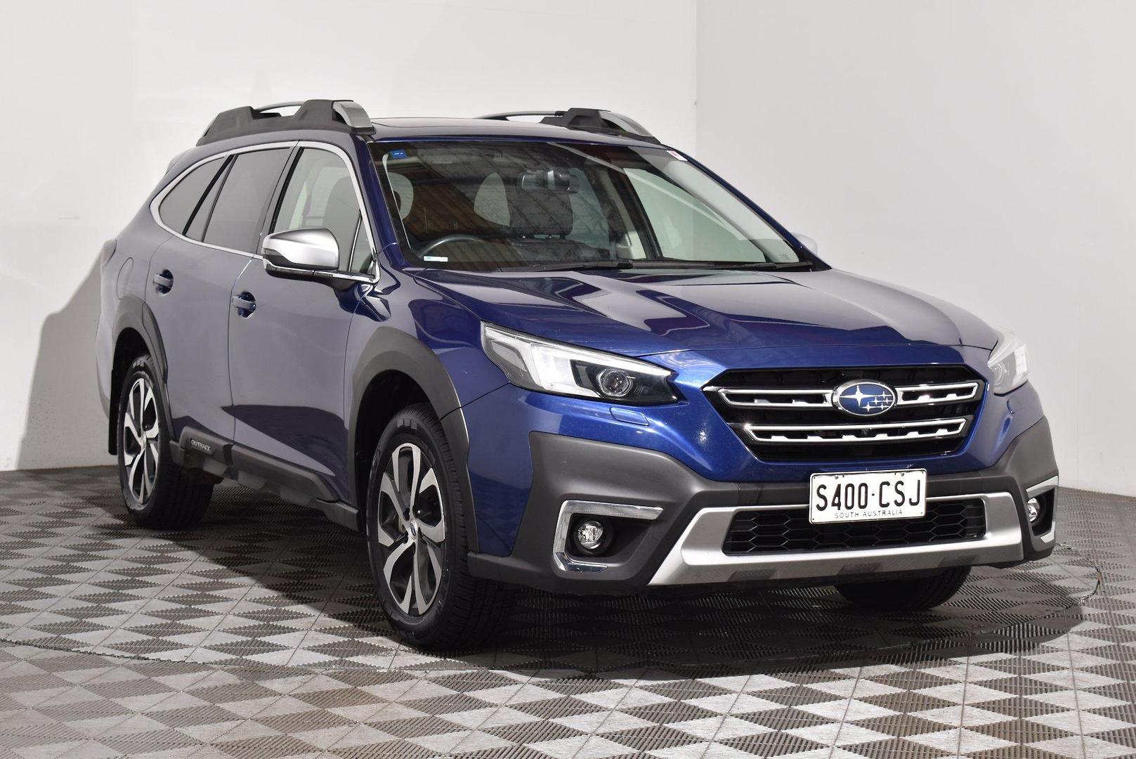 2022 Subaru Outback AWD Touring — photo 1