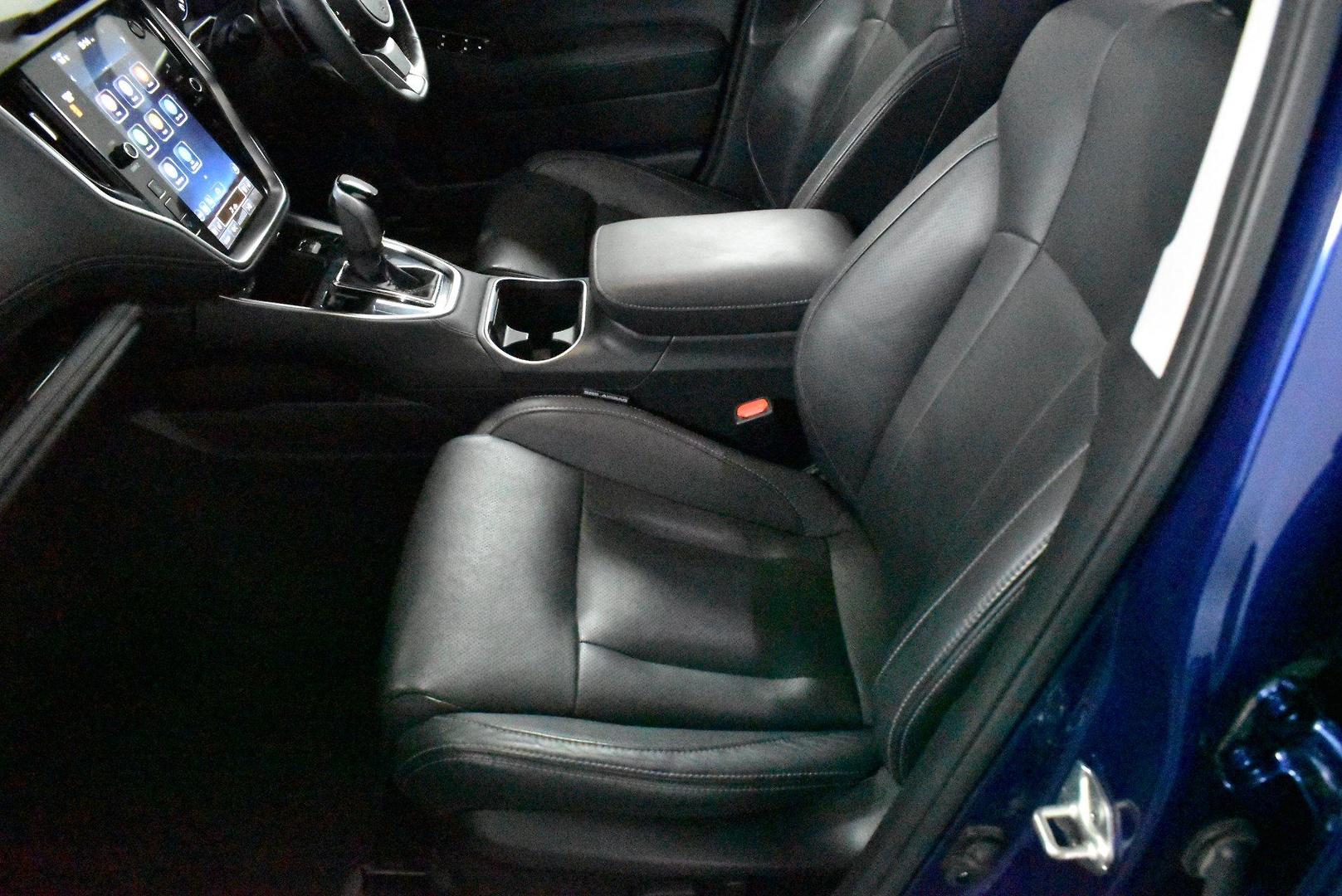 2022 Subaru Outback AWD Touring — photo 7