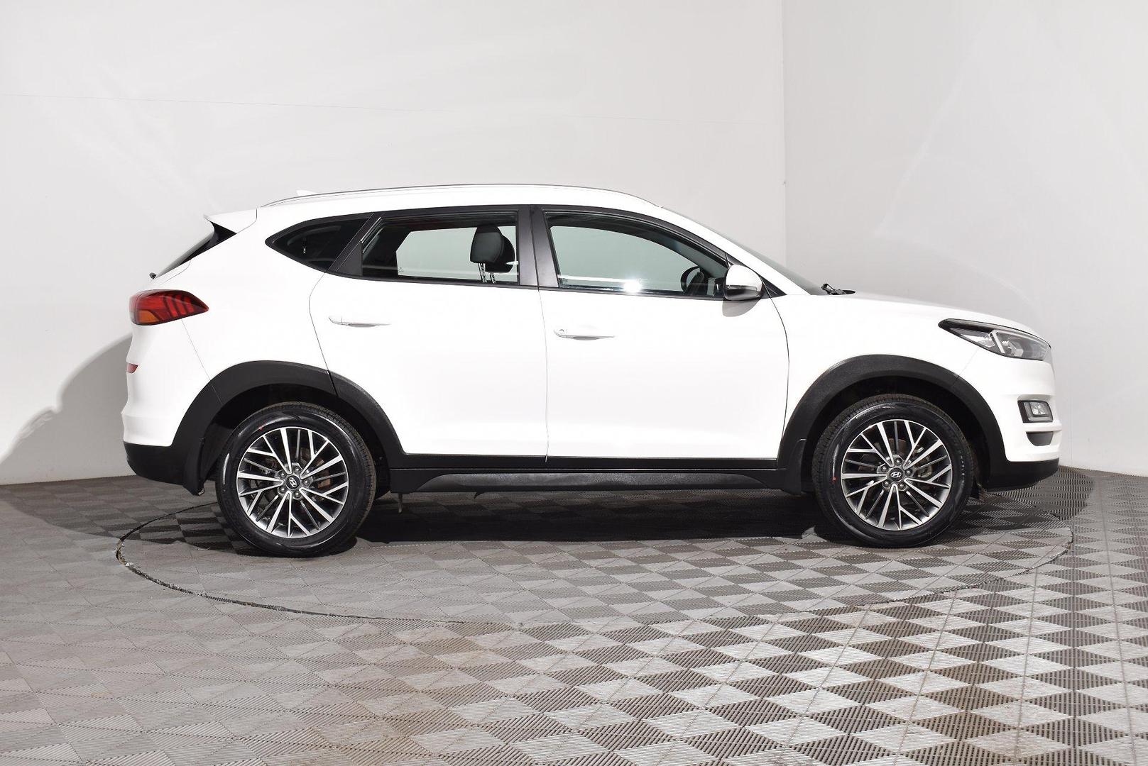 2019 Hyundai Tucson Active X — photo 10