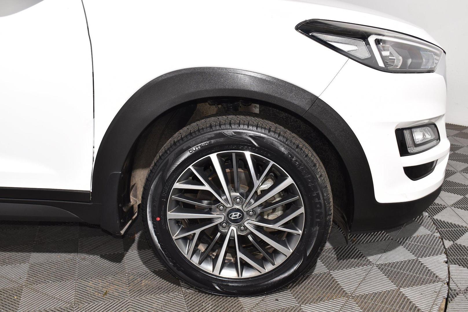 2019 Hyundai Tucson Active X — photo 18