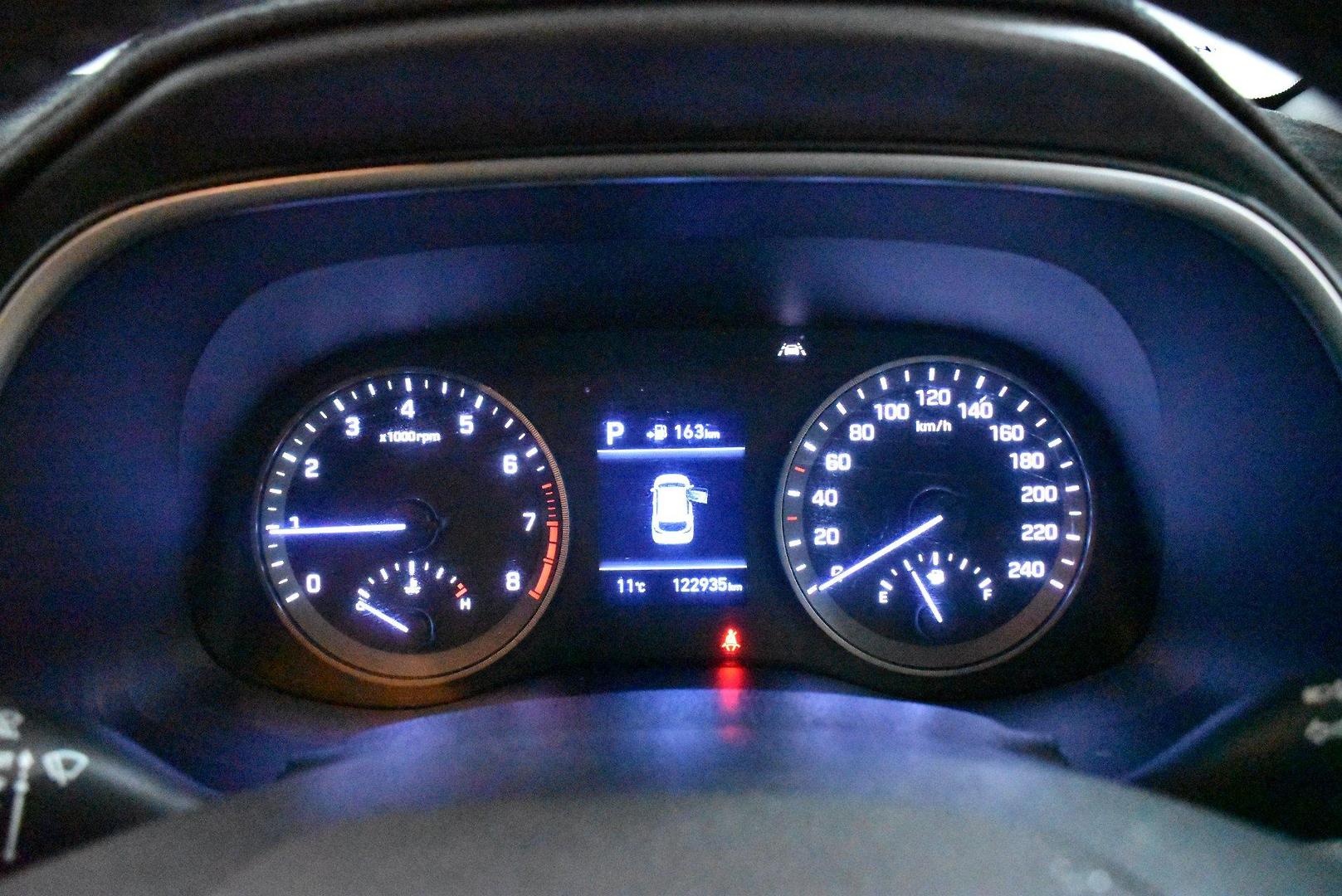 2019 Hyundai Tucson Active X — photo 25
