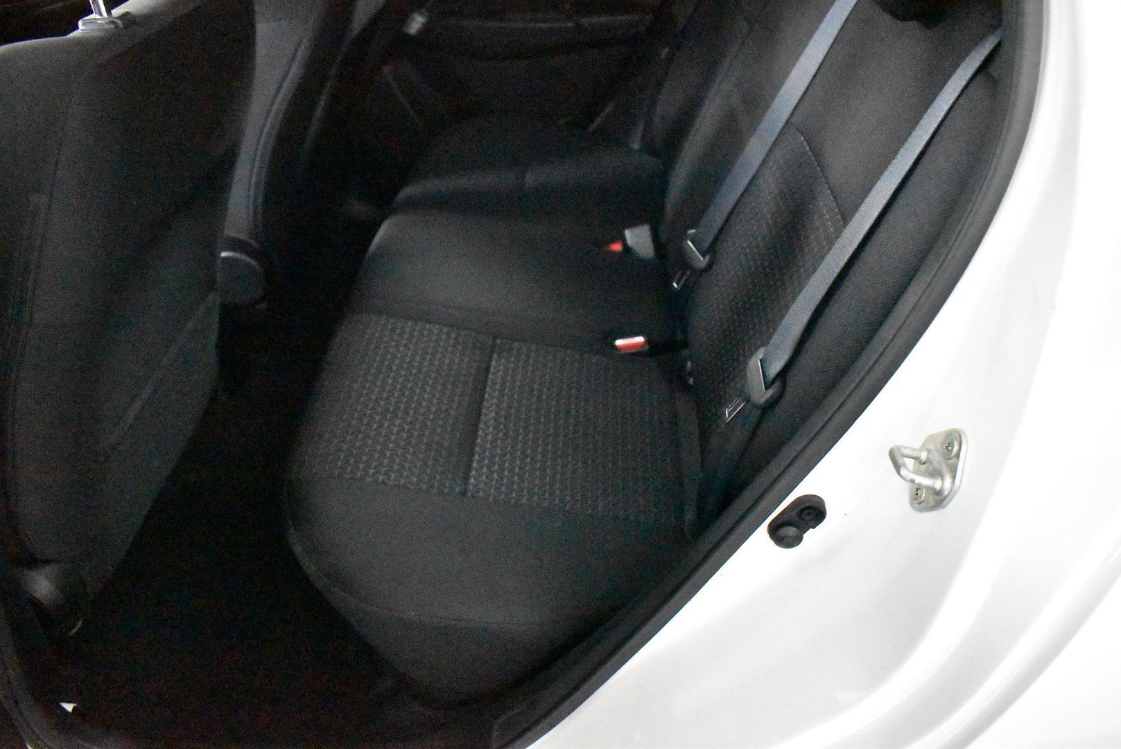 2018 Suzuki Swift GL Navigator — photo 7