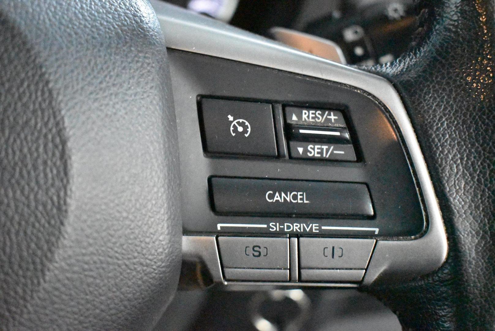 2015 Subaru Forester 25iL — photo 23