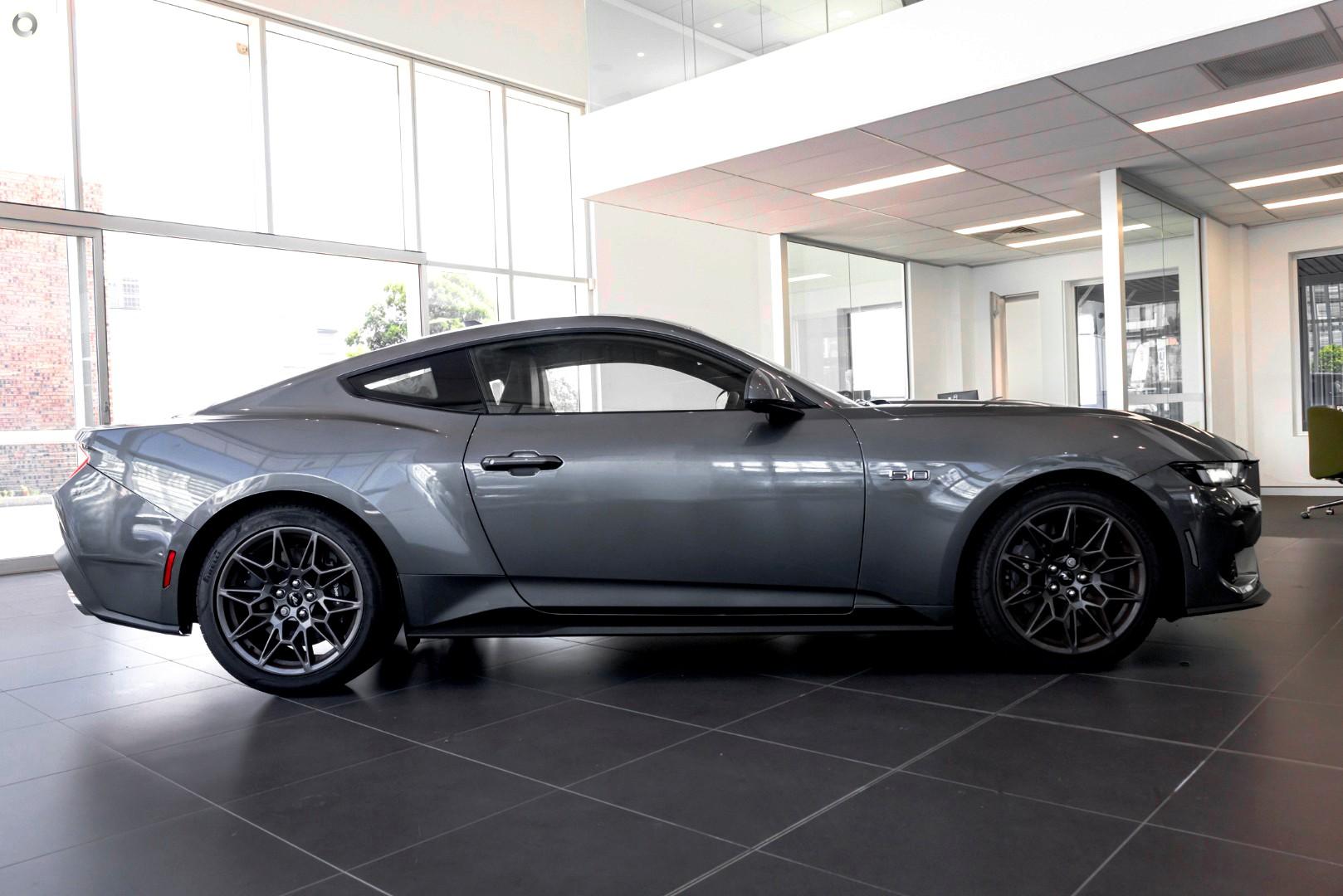 2026 Ford Mustang GT — photo 6