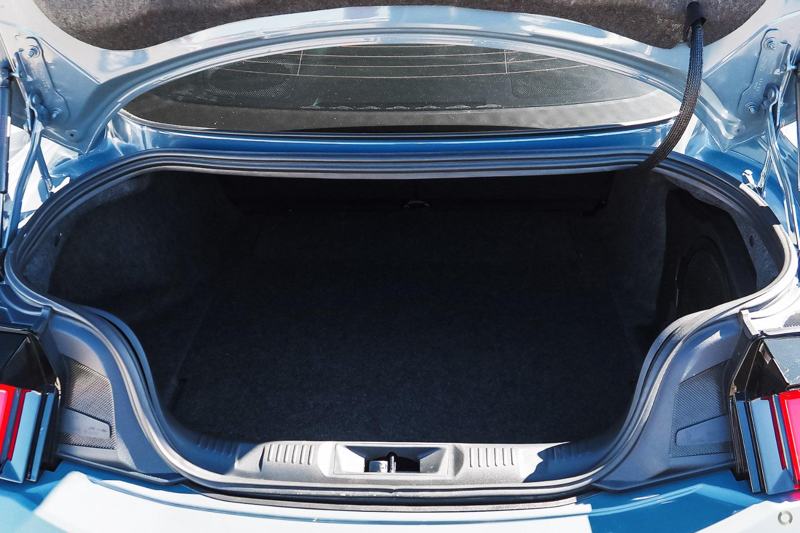 2026 Ford Mustang GT — photo 10