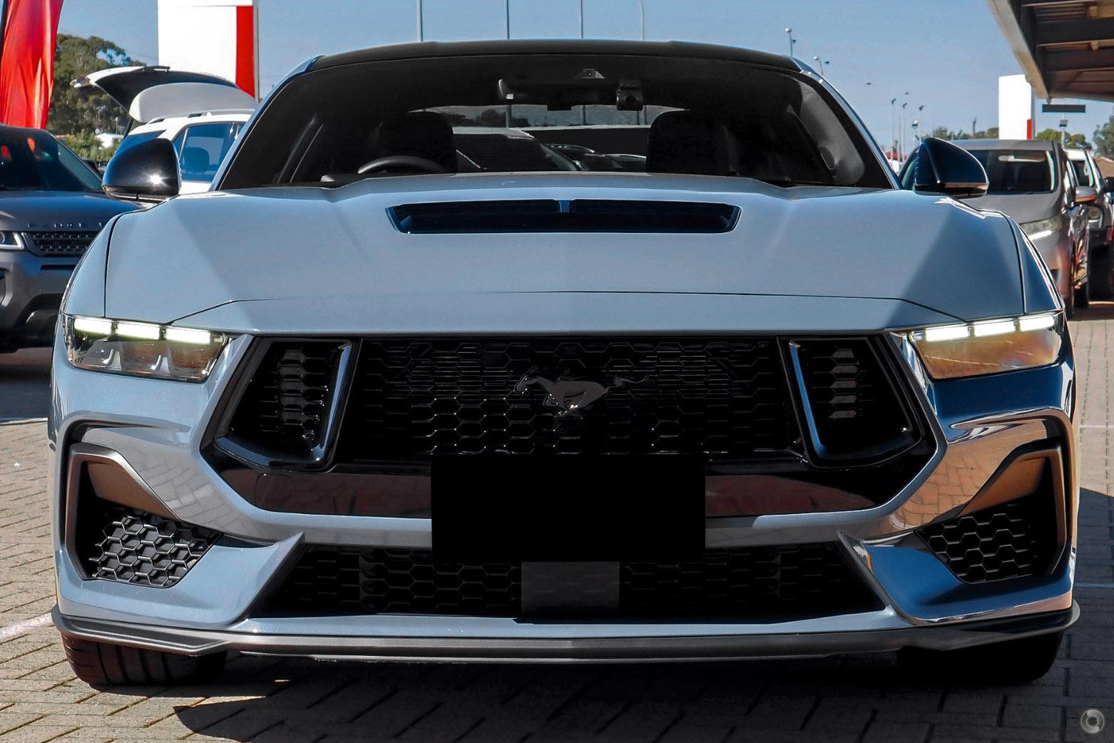 2026 Ford Mustang GT — photo 2