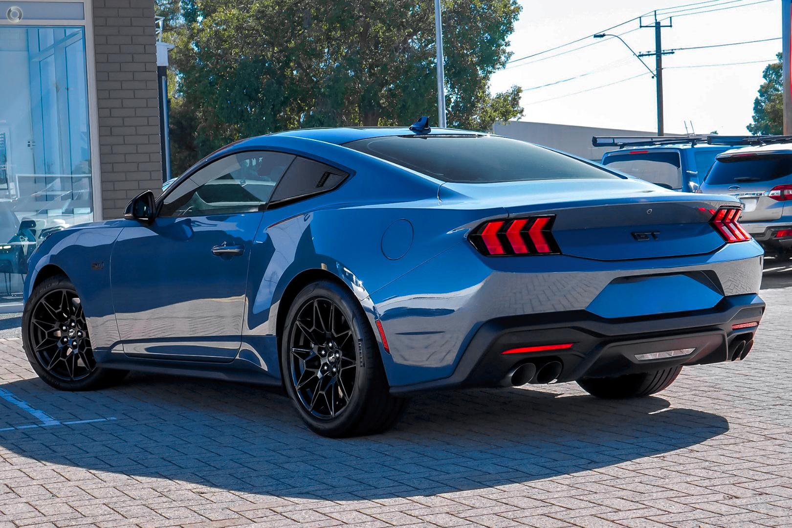 2026 Ford Mustang GT — photo 4