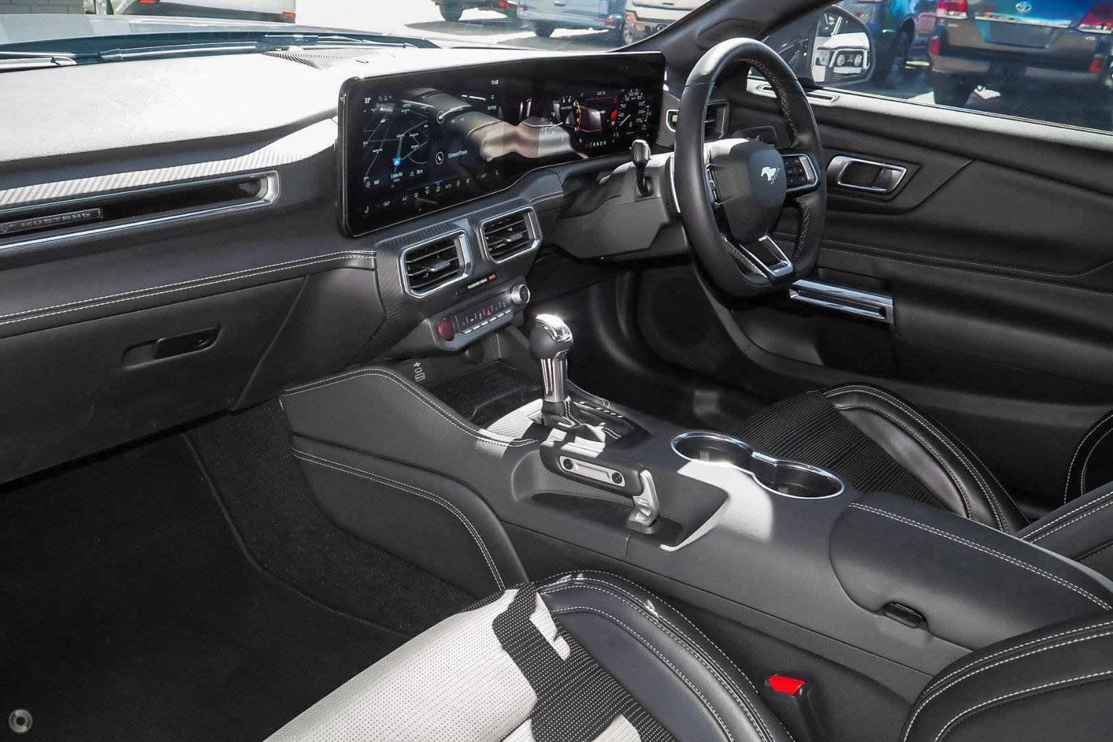 2026 Ford Mustang GT — photo 7
