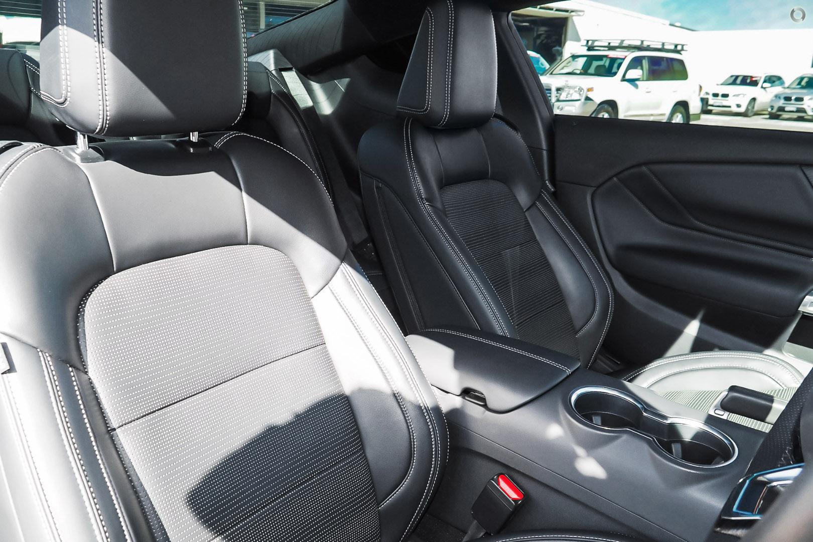 2026 Ford Mustang GT — photo 9