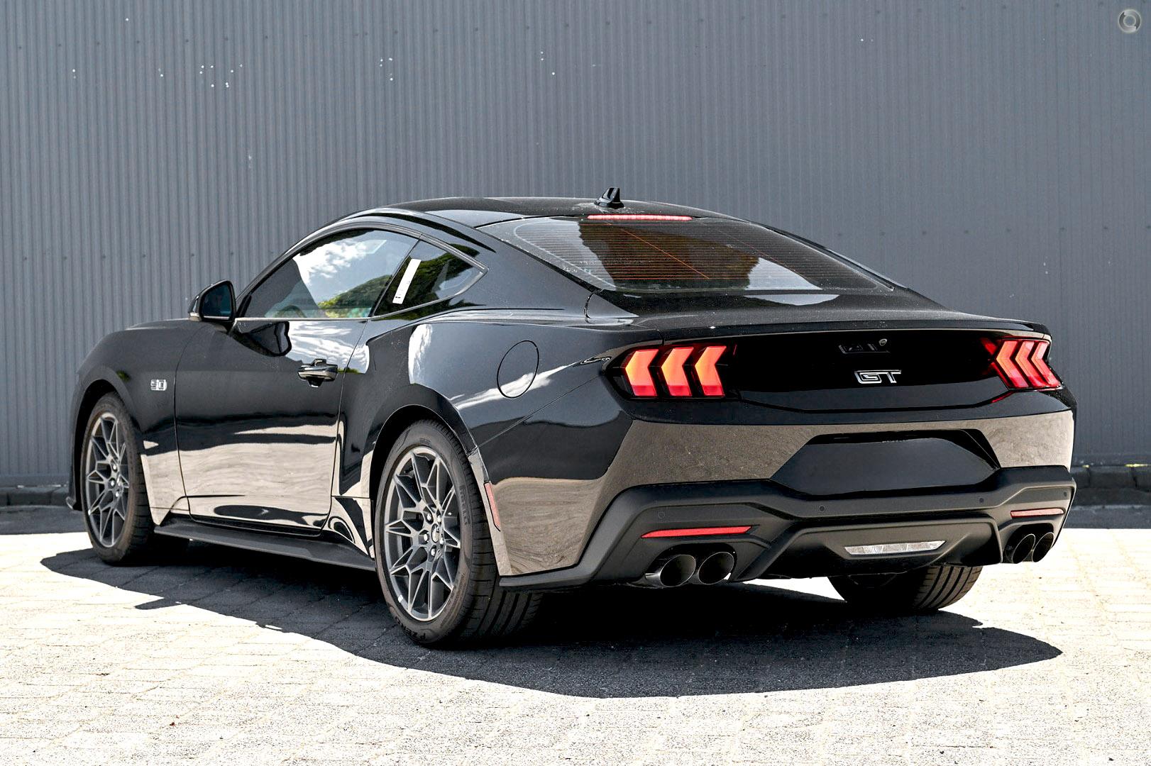 2026 Ford Mustang GT — photo 4