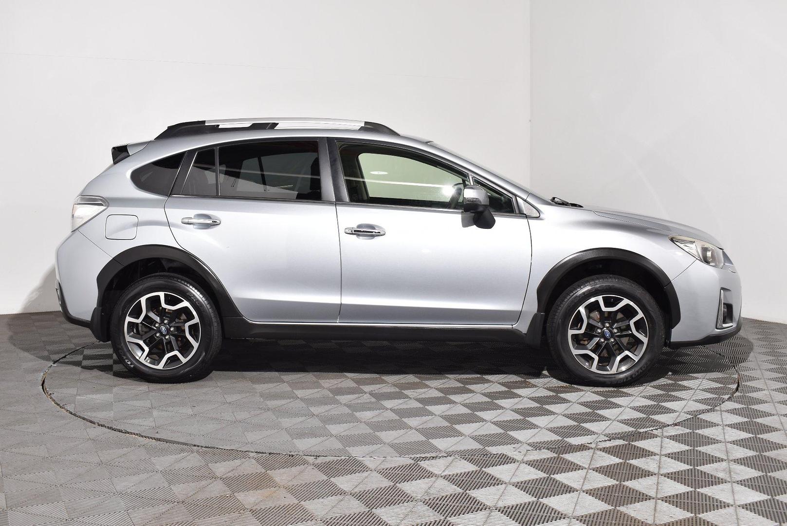 2016 Subaru XV 20iS — photo 11