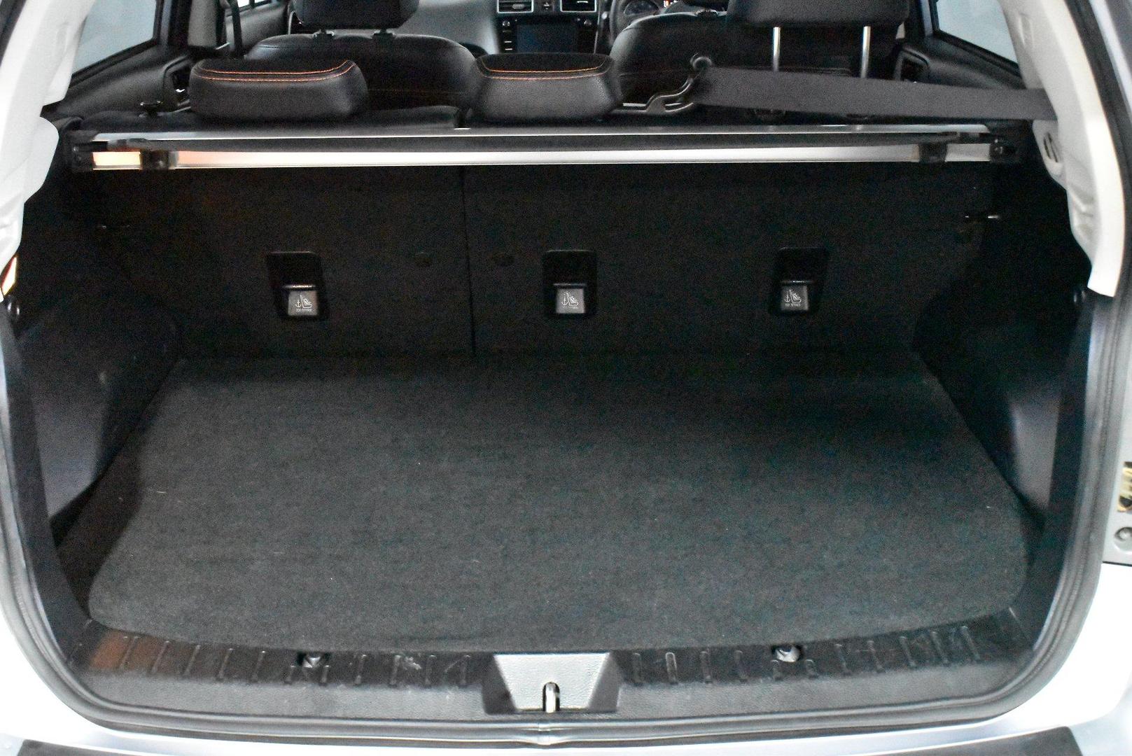 2016 Subaru XV 20iS — photo 16