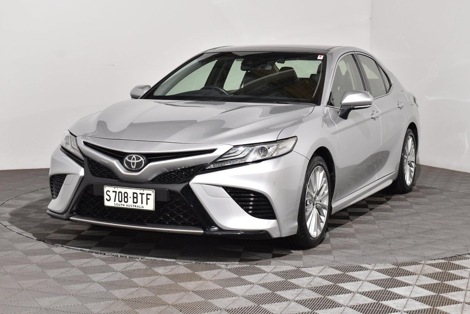 2018 Toyota Camry SL — photo 13
