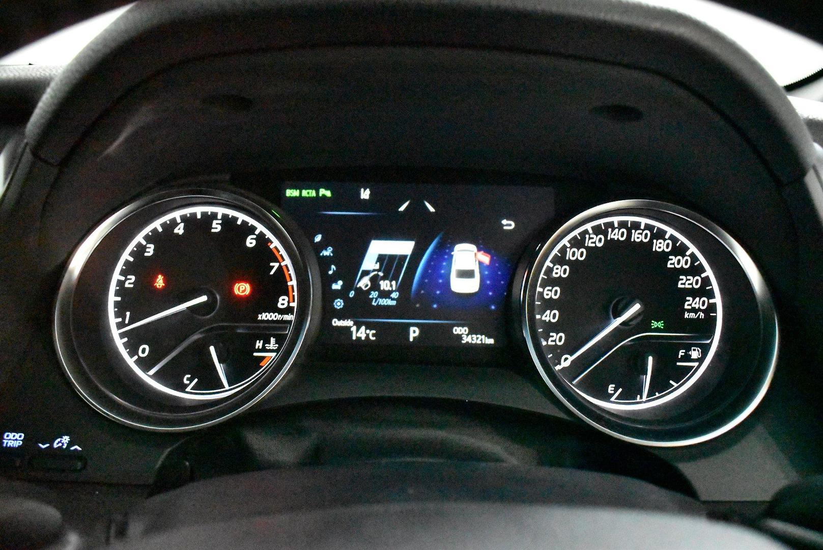 2018 Toyota Camry SL — photo 25