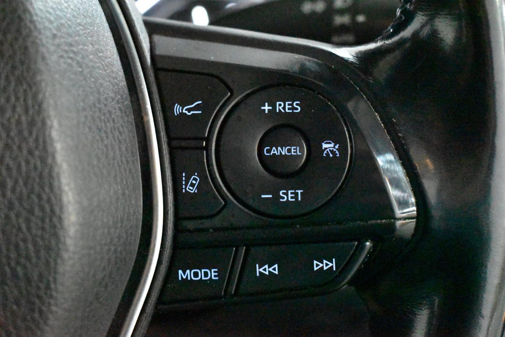 2018 Toyota Camry Ascent Sport — photo 22