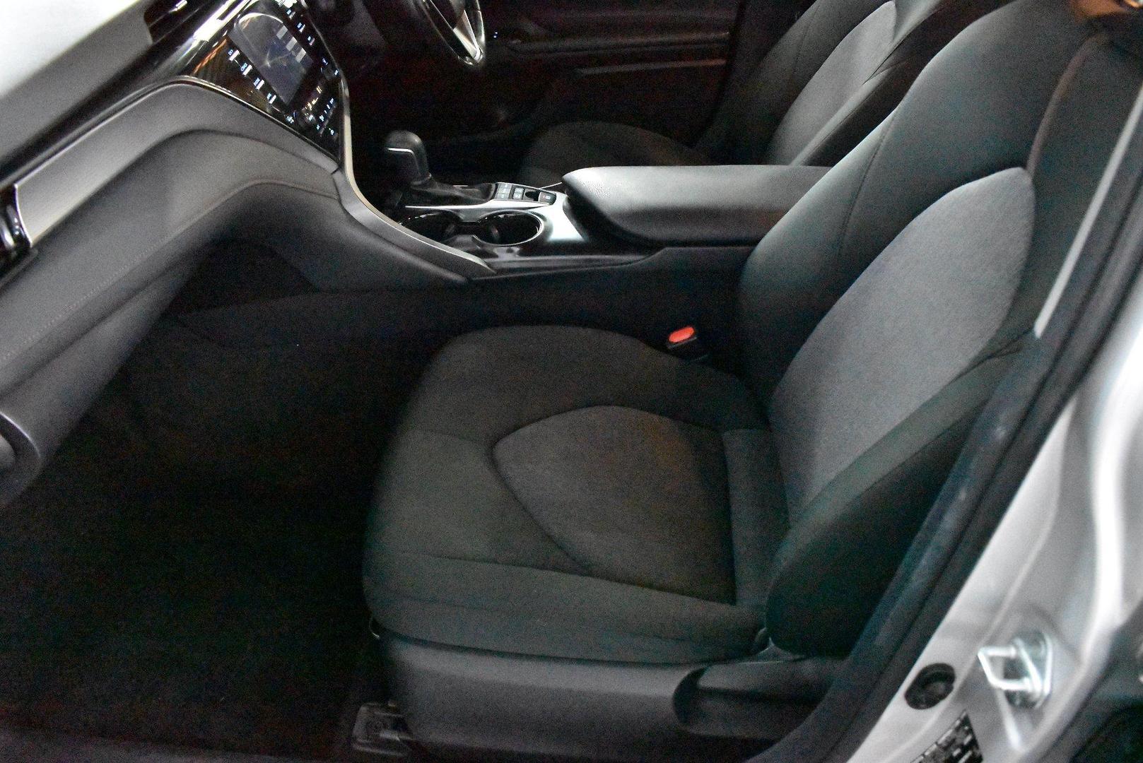 2018 Toyota Camry Ascent Sport — photo 7