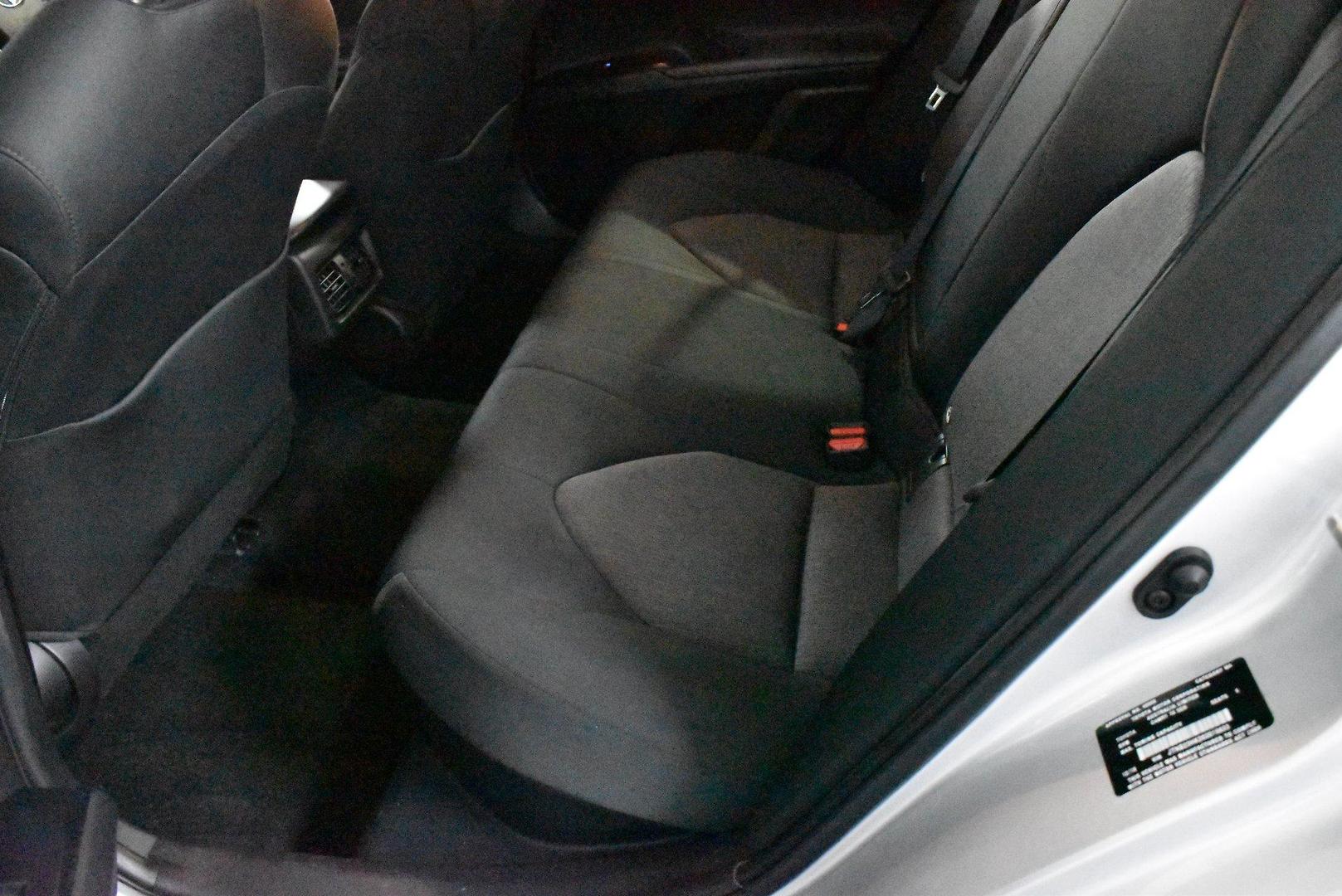 2018 Toyota Camry Ascent Sport — photo 8