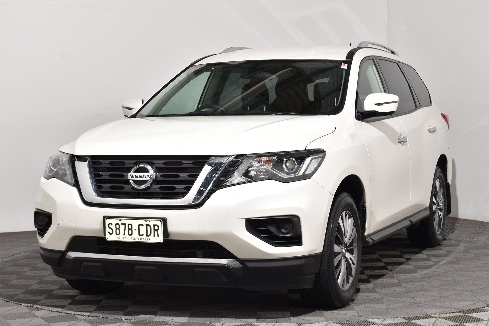2019 Nissan Pathfinder ST — photo 13