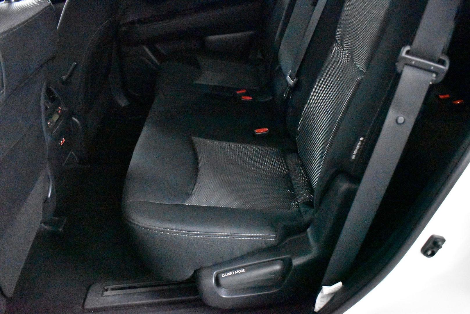 2019 Nissan Pathfinder ST — photo 8
