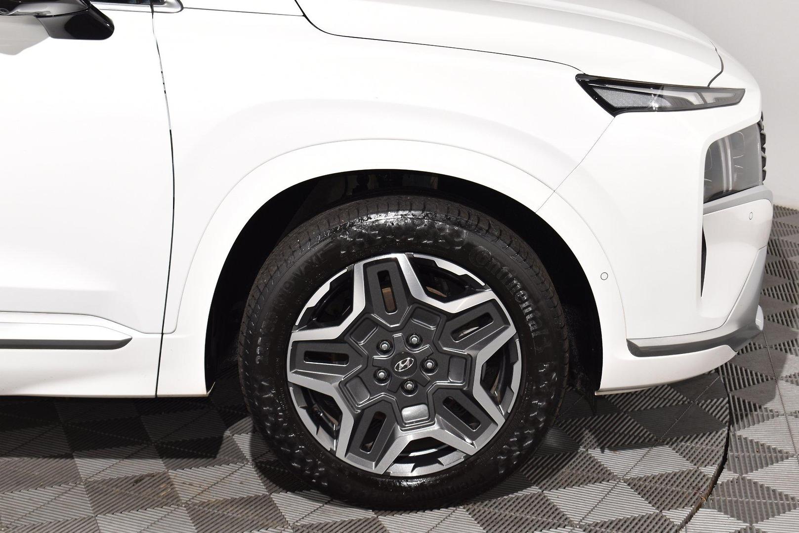 2023 Hyundai Santa Fe Hybrid Highlander — photo 17