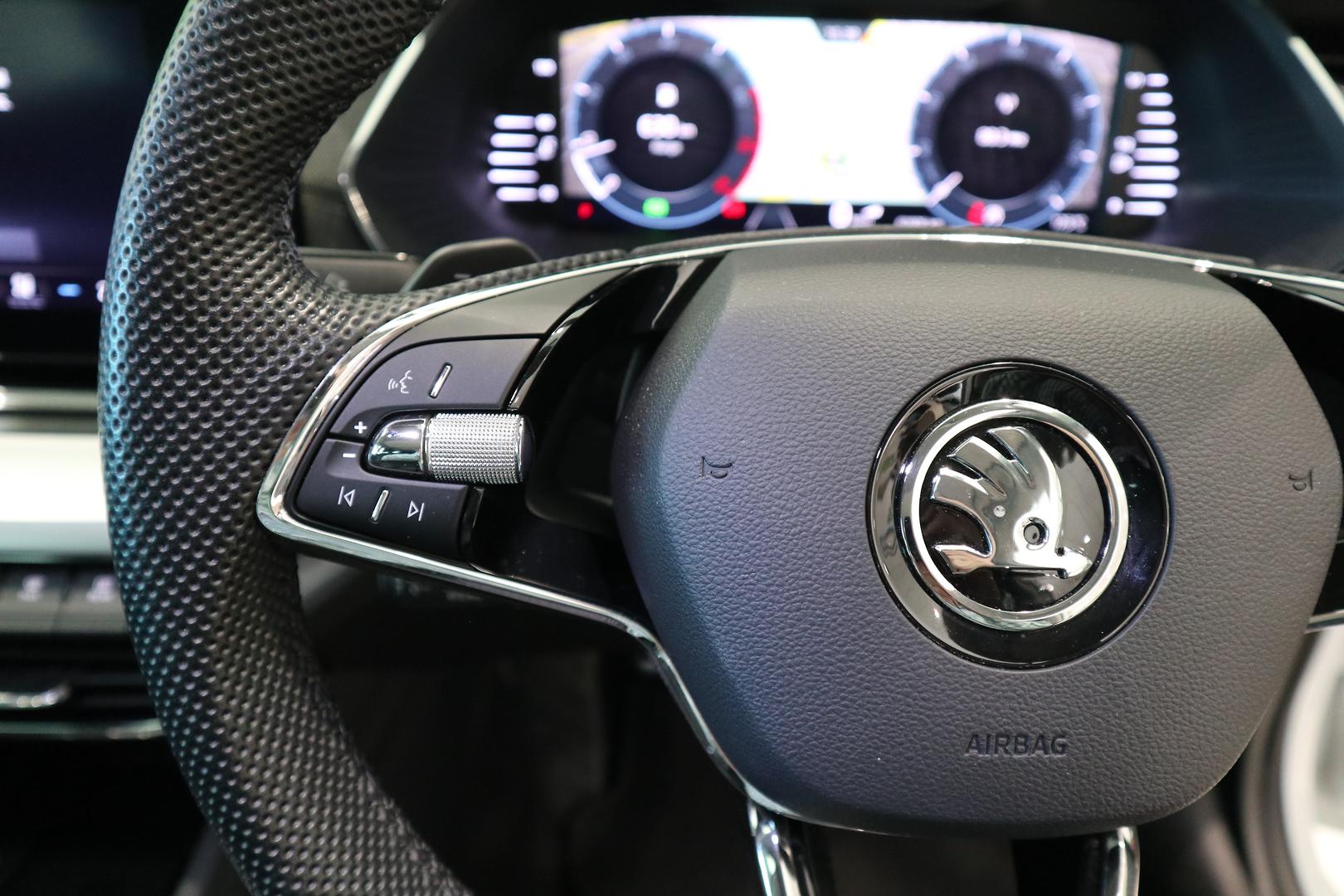2022 SKODA Octavia 140TSI Limited Edition — photo 16