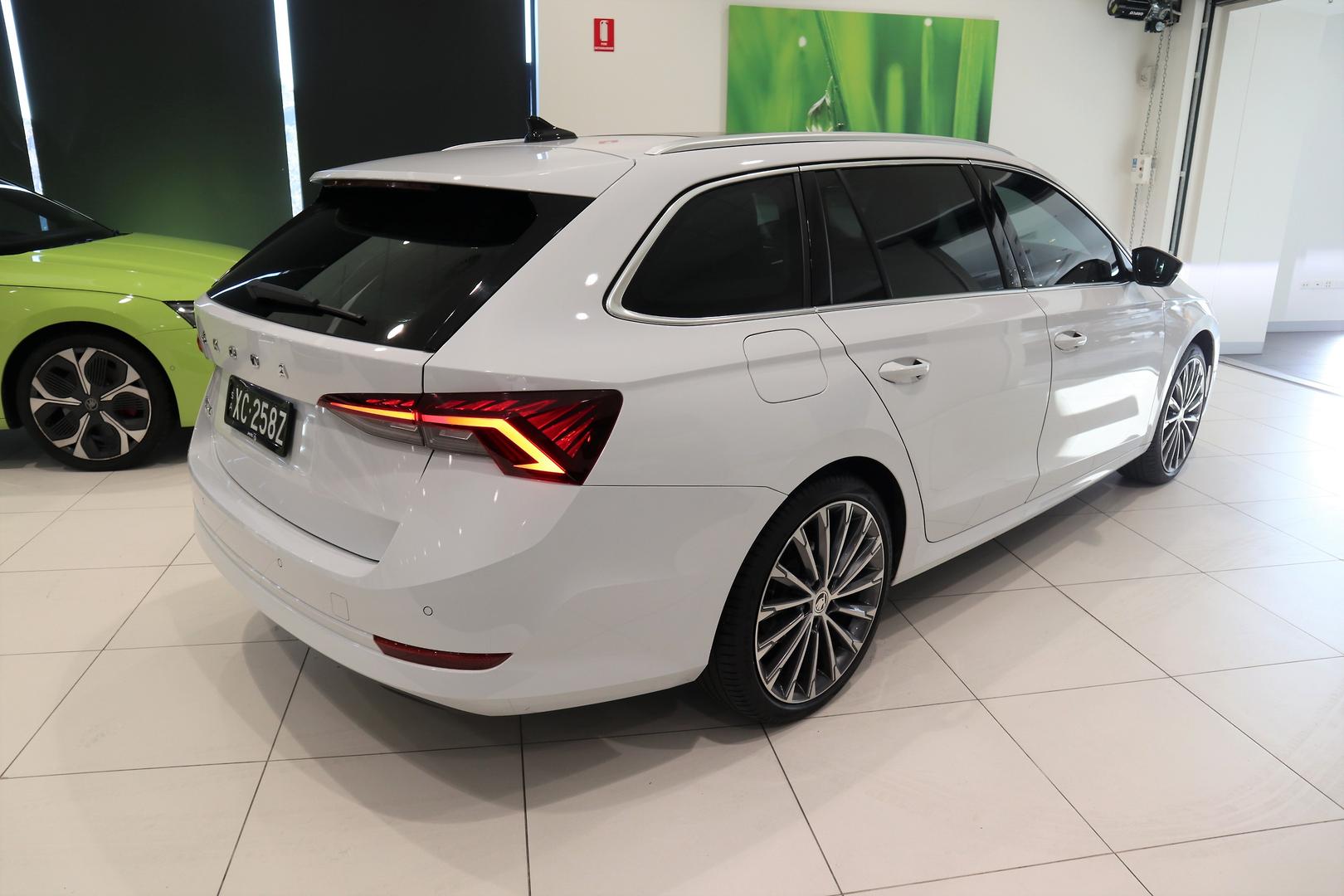 2022 SKODA Octavia 140TSI Limited Edition — photo 8