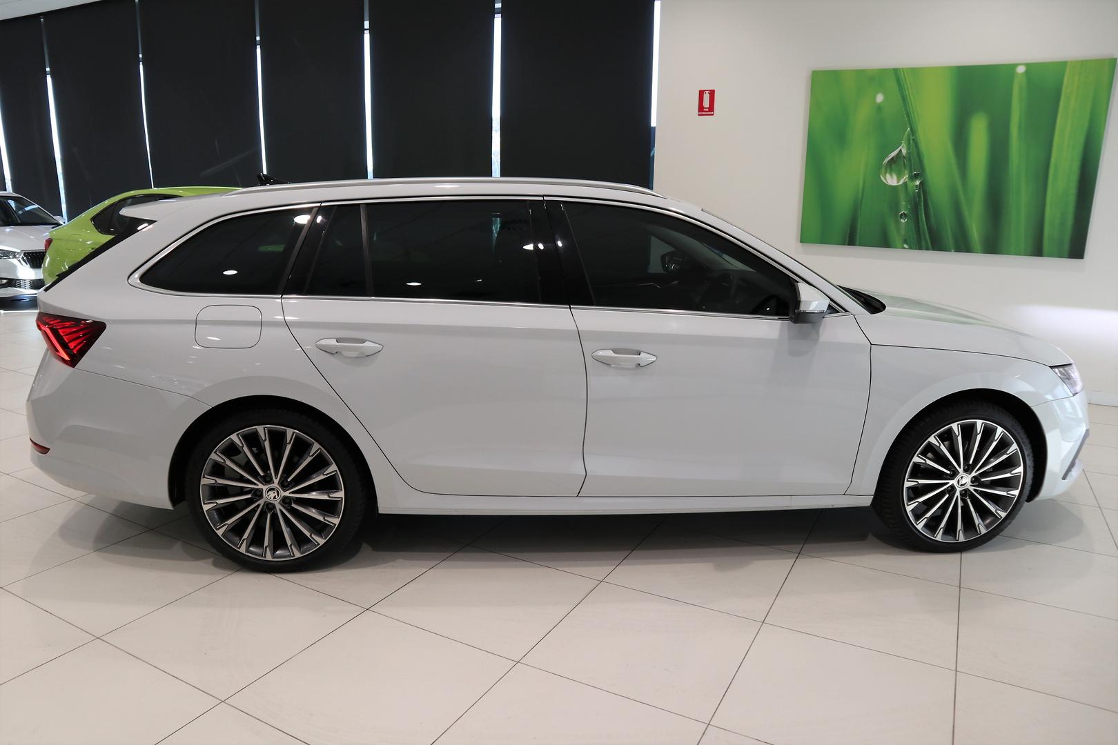 2022 SKODA Octavia 140TSI Limited Edition — photo 9