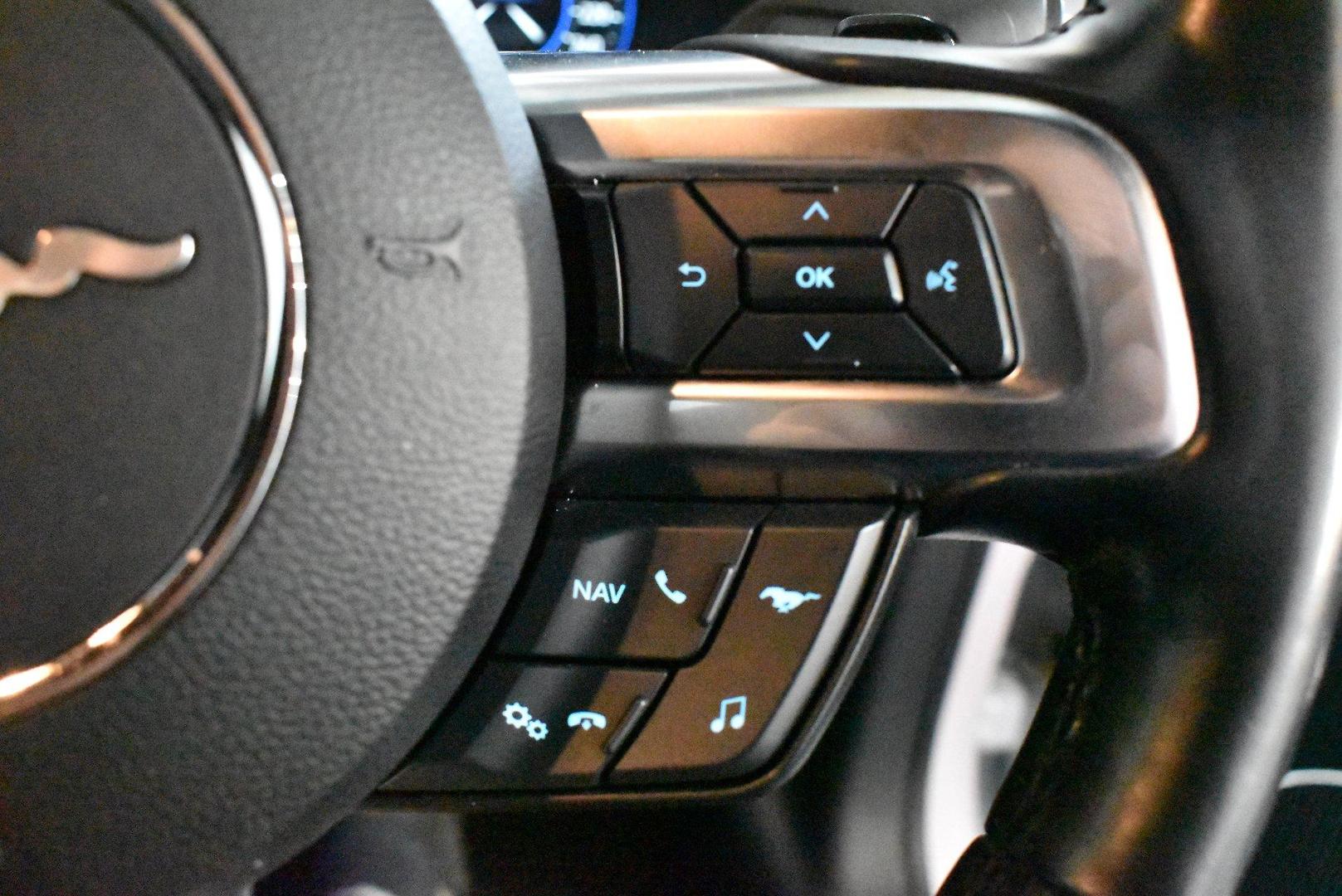 2018 Ford Mustang GT — photo 22