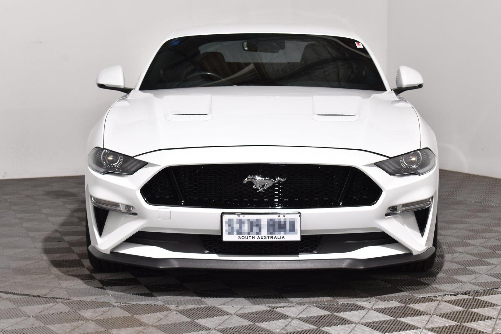 2018 Ford Mustang GT — photo 3