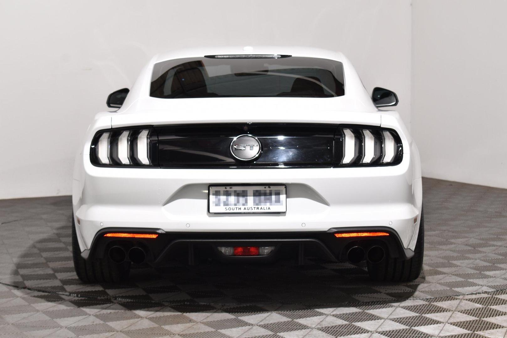 2018 Ford Mustang GT — photo 4