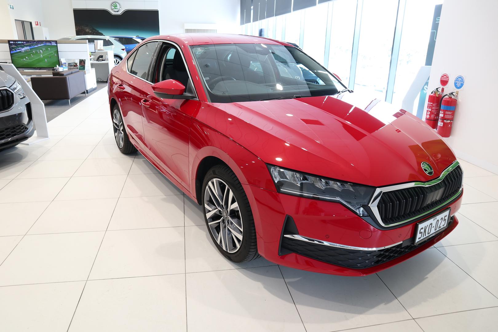 2025 SKODA Octavia 110TSI Select — photo 1