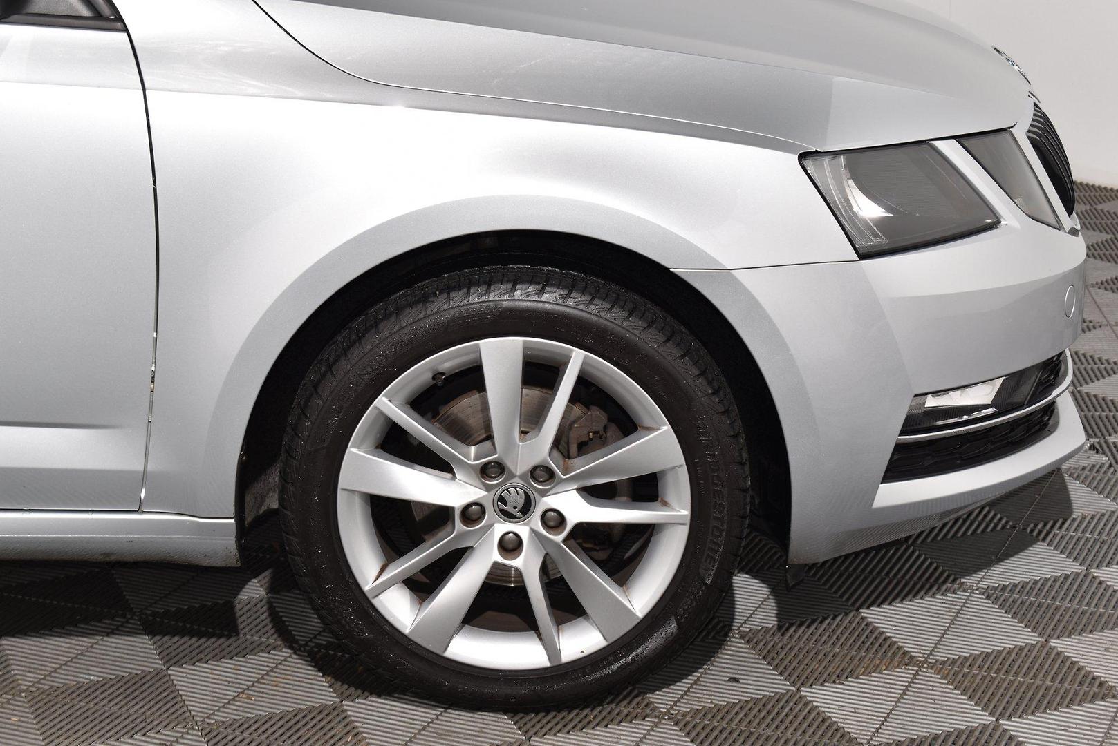 2020 SKODA Octavia 110TSI — photo 18