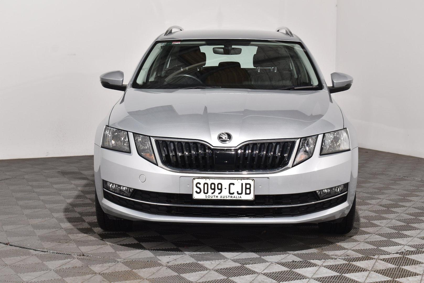 2020 SKODA Octavia 110TSI — photo 3