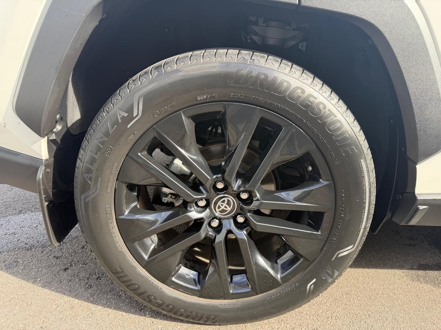 2022 Toyota RAV4 Cruiser — photo 8