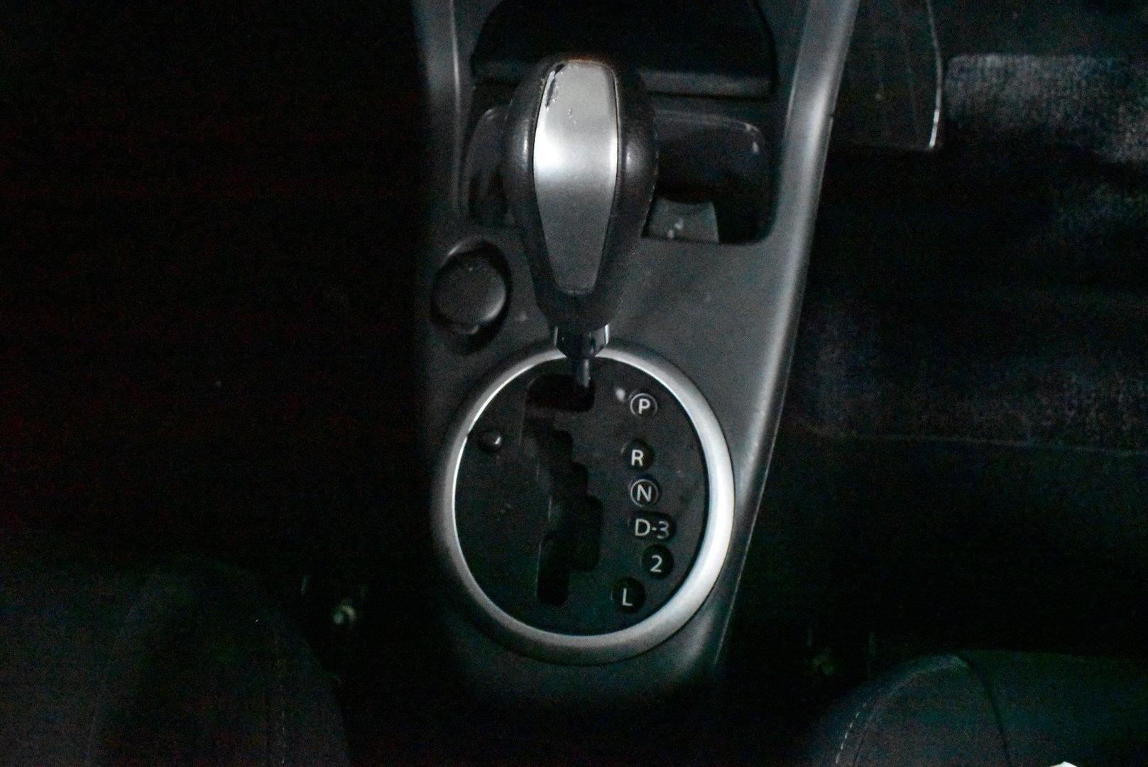 2010 Suzuki Swift RE4 — photo 19