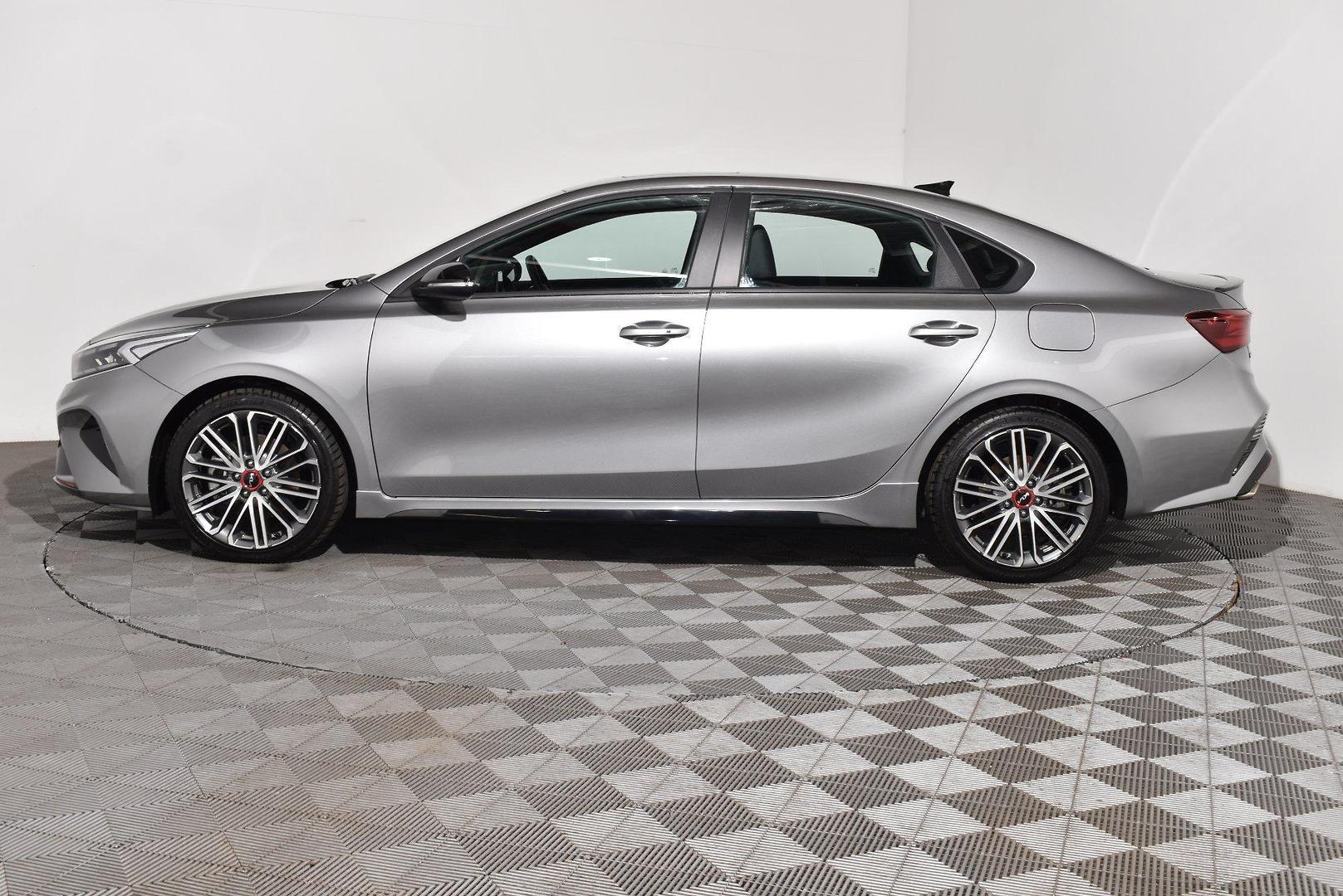 2024 Kia Cerato GT — photo 10