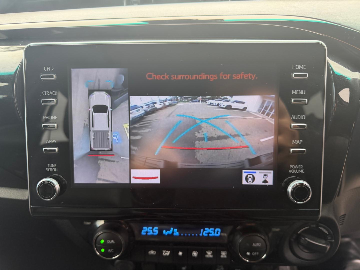 2022 Toyota Hilux Rogue — photo 12